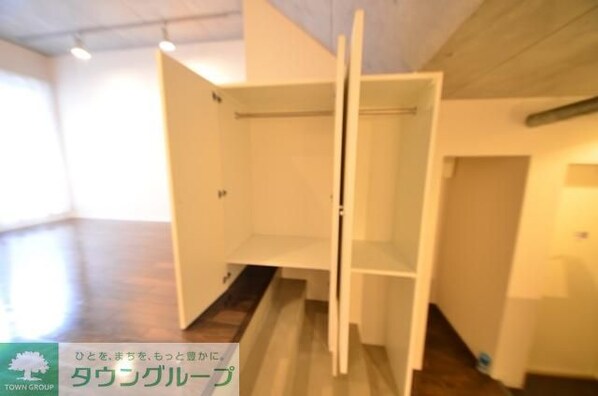 メイプル新中野の物件内観写真